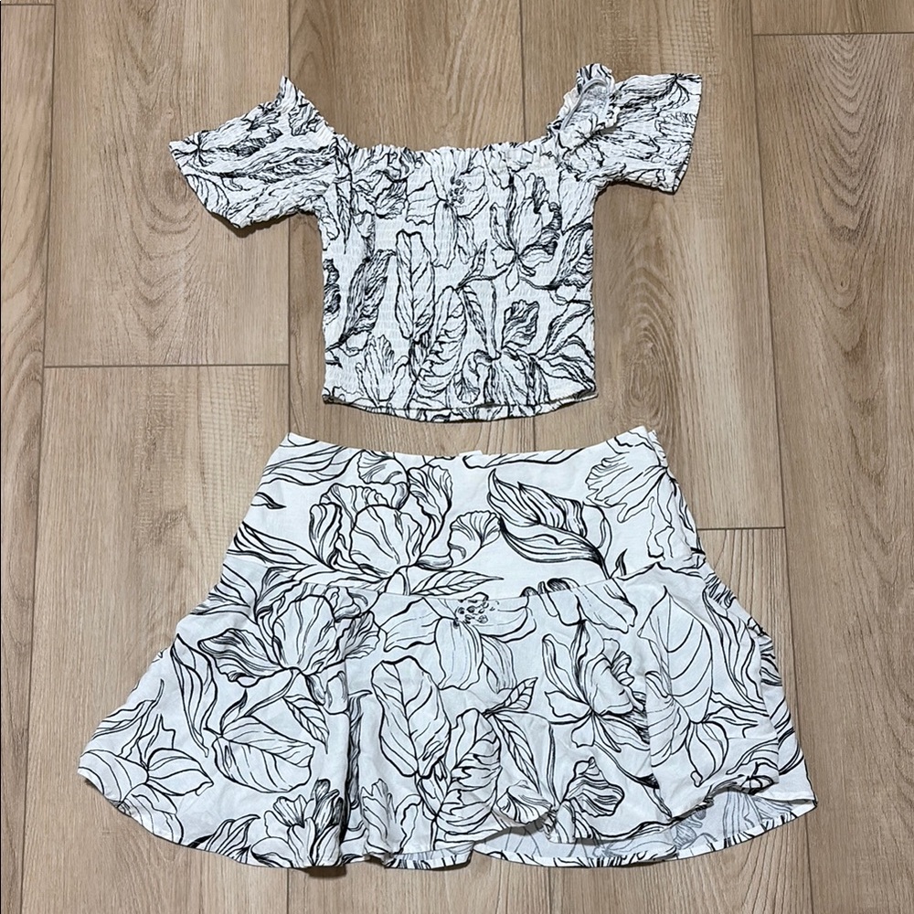 H&M Linen Blend Skirt and Top Set Floral Black and White Small Top 6 Skirt